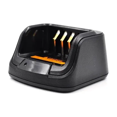 Cargador rapido, no incluye adaptador de voltaje para radios HP6XX, HP7XX