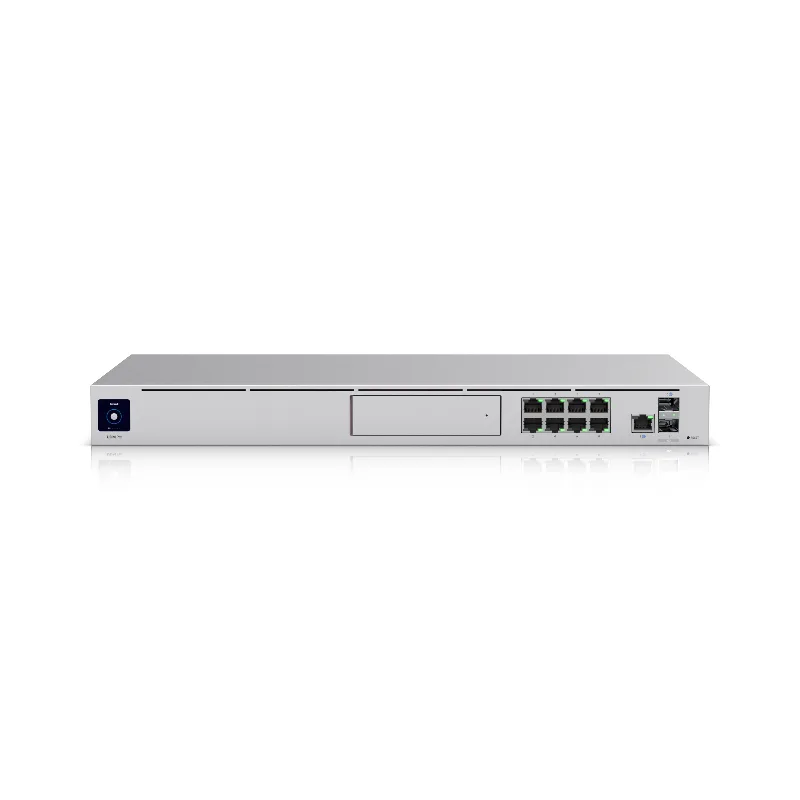 Dream machine pro con 8 puertos gb y 2 SFP+